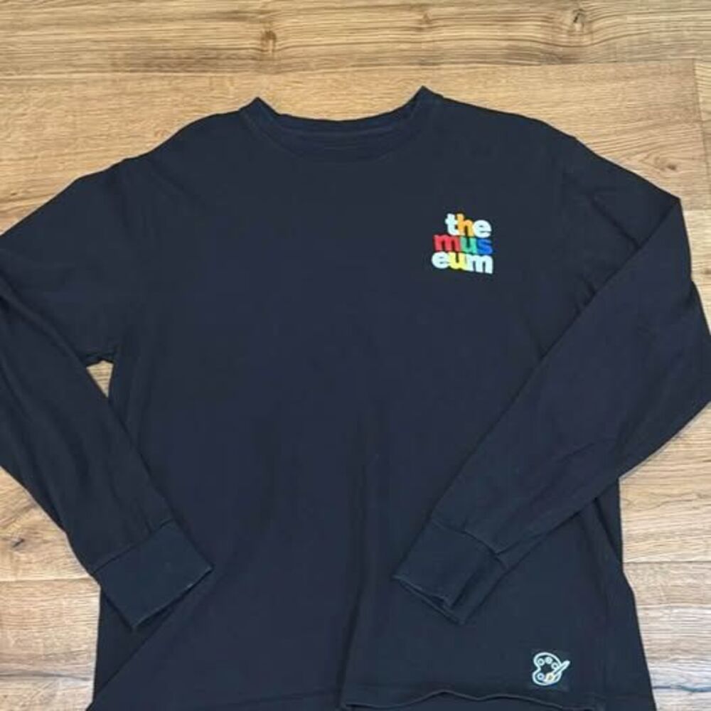 New The Museum Fashion is Art Long Sleeve Shirt XL